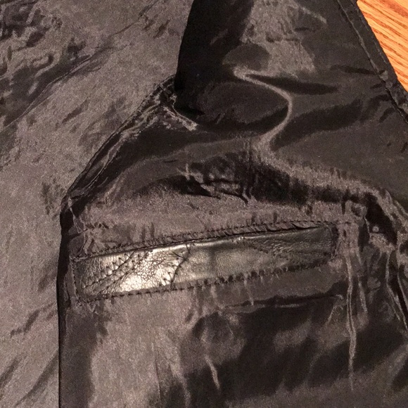 South West Territory XL Leather vest with quilted patters, pockets, front snaps - Picture 7 of 8